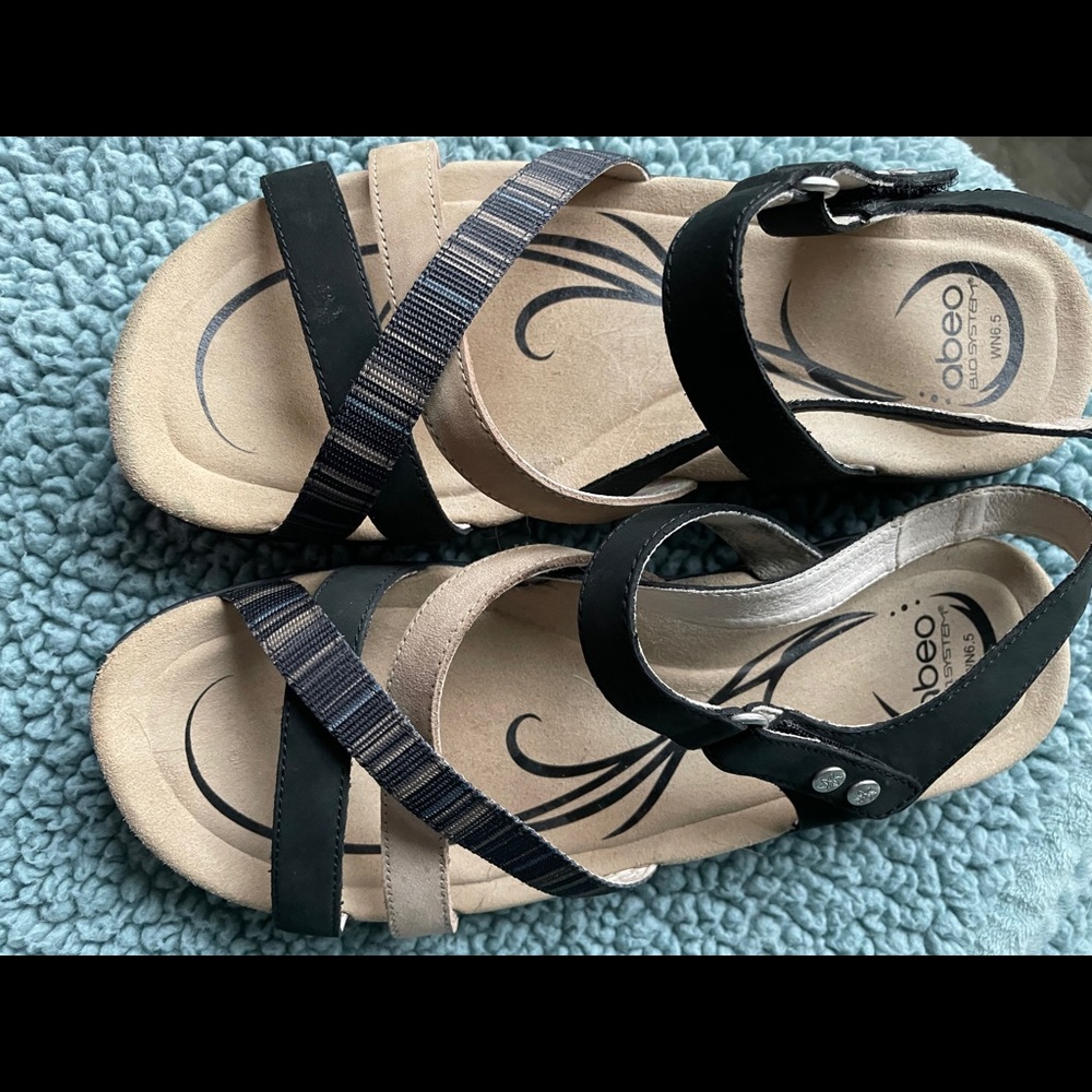 Abeo Sandals